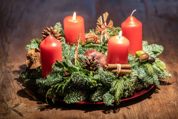 Adventkranz Oststeiermark Adobe Stock